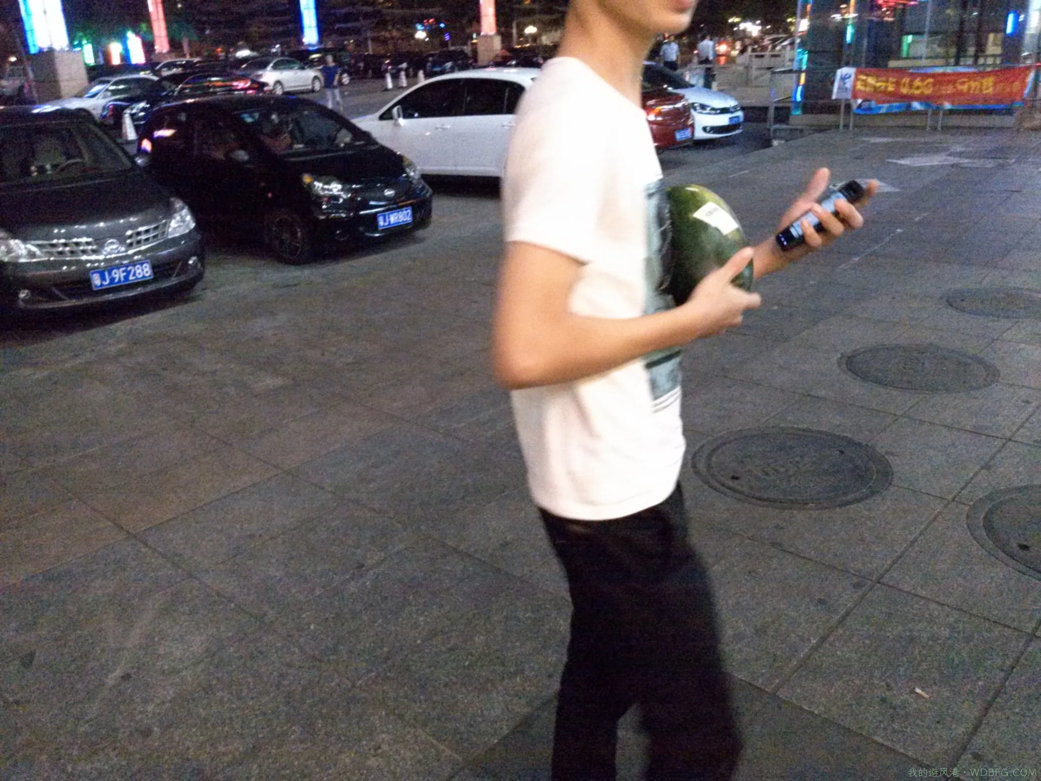 又和小伙伴们出去夜游江门了