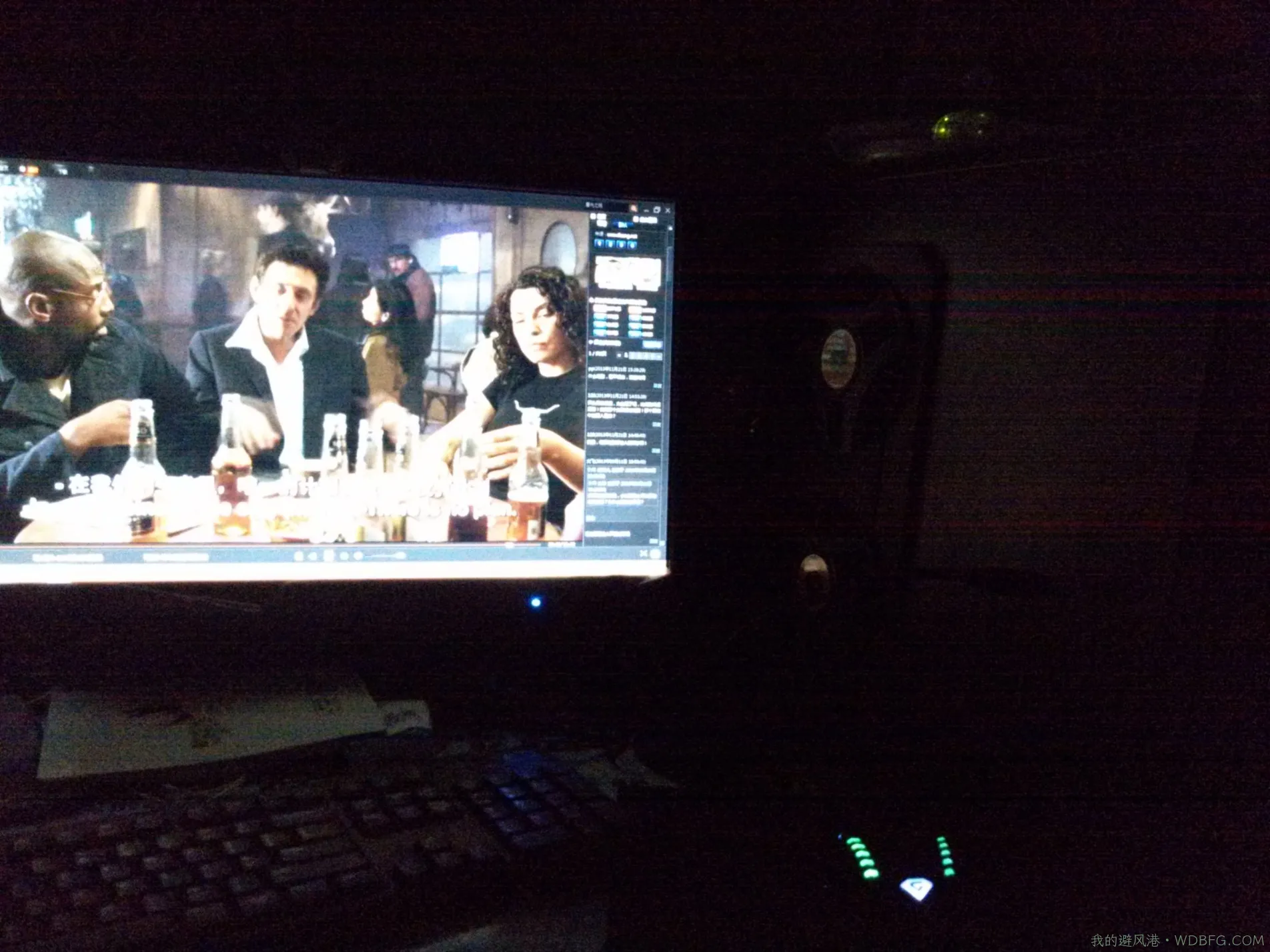 骑车看电影，悠闲的一天