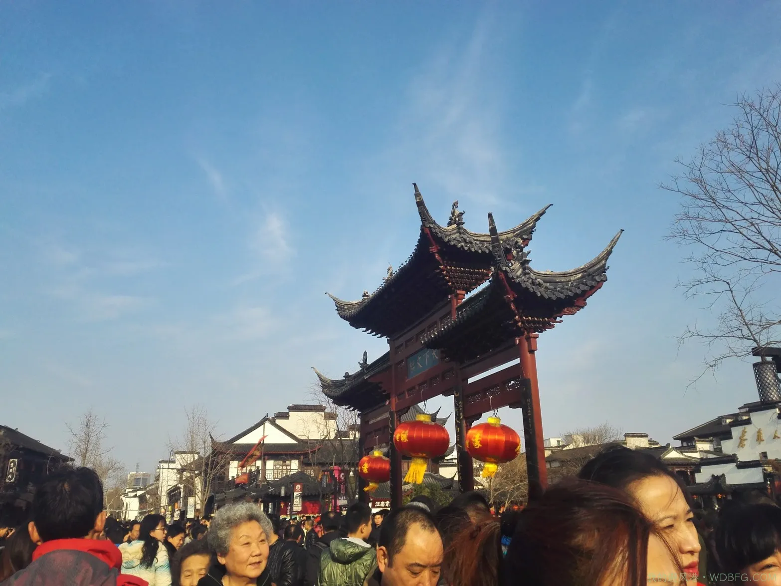 伤心千古，秦淮一片明月